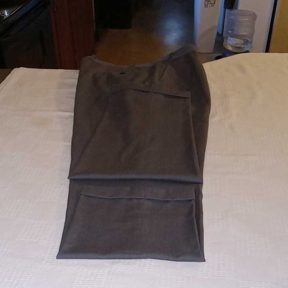 Lauren Ralph Lauren Men's Gray Dress Pants - Flat Front - Picture 4 of 4